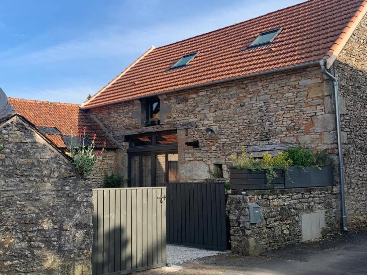 Gîte 6 pers. rénové avec terrasse à Nadaillac - Photo 3