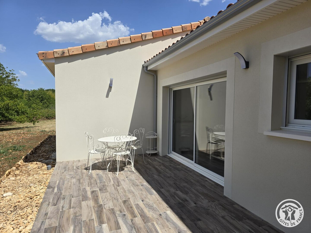 Maison neuve climatisée 4 pers. – Vue château à Excideuil - Photo 1