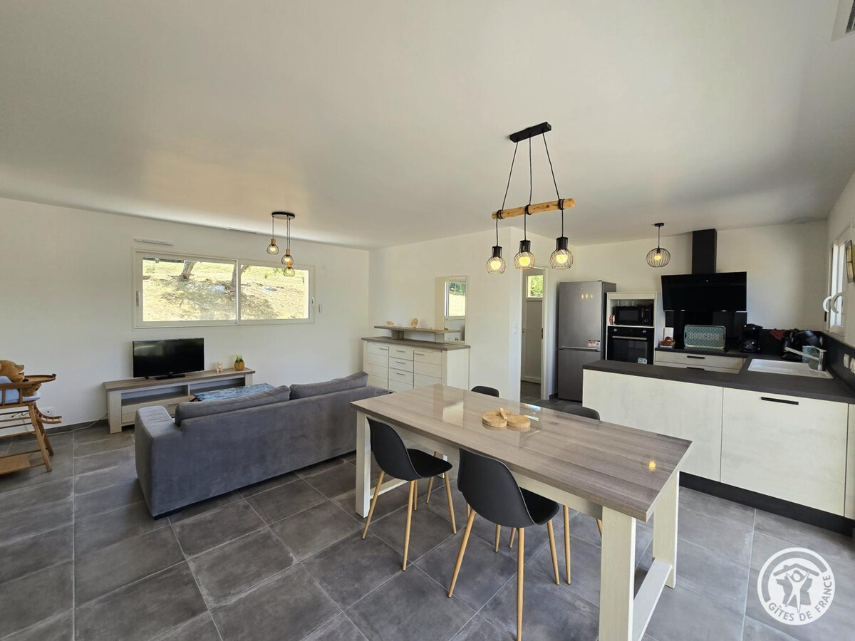 Maison neuve climatisée 4 pers. – Vue château à Excideuil - Photo 3