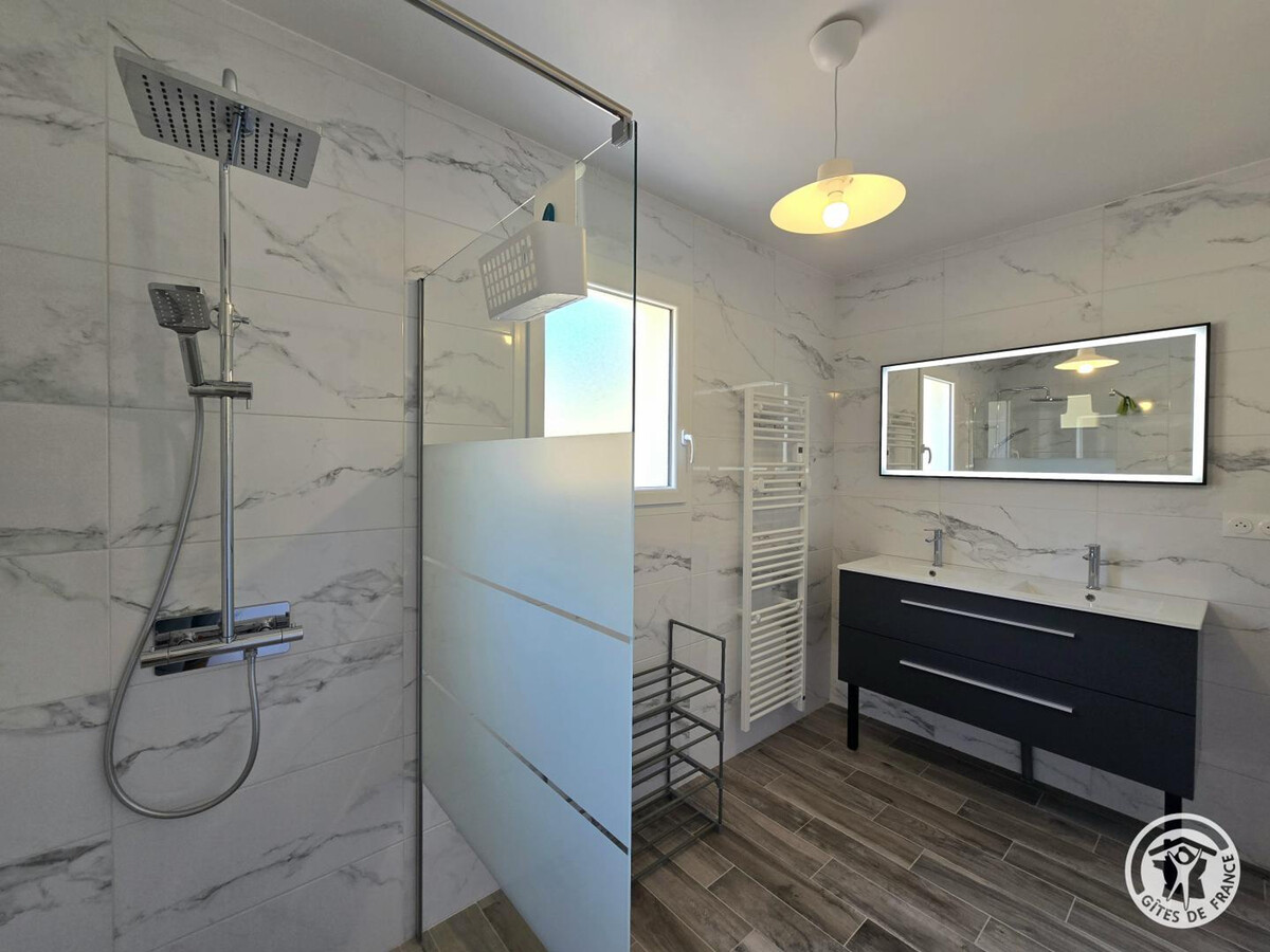 Maison neuve climatisée 4 pers. – Vue château à Excideuil - Photo 9