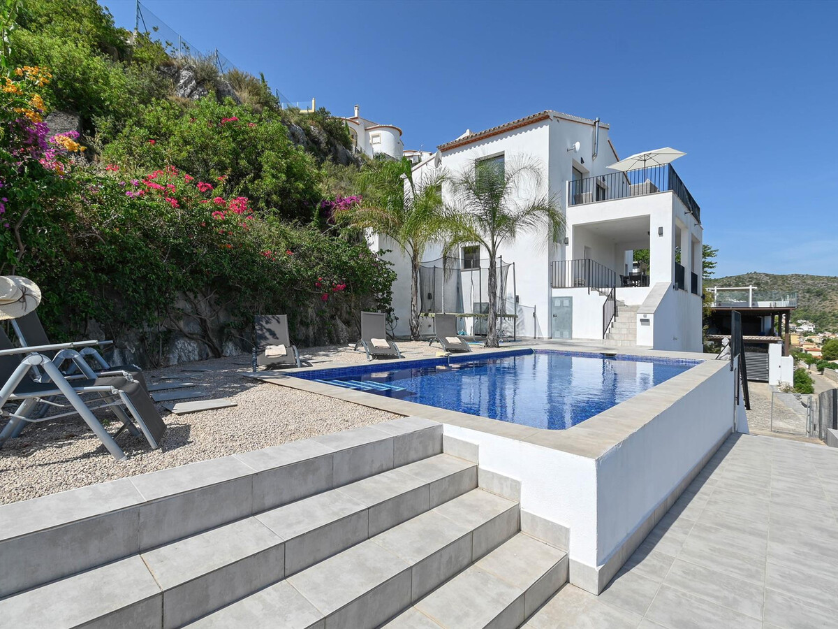 Villa moderne Pedreguer, piscine 8x4m, vue mer et montagne - Photo 1