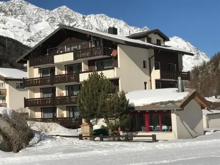 Location appartement à Saas Almagell, Haus Azur Appartement/Fewo Wohnung  Nr. 9