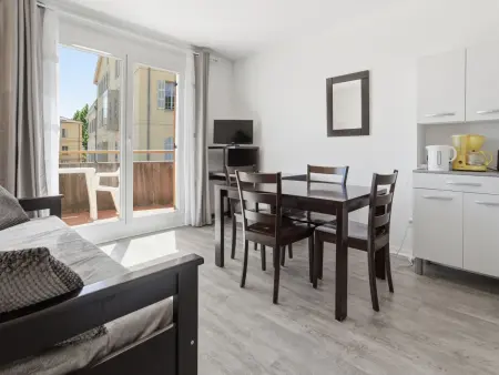 Virginia – Apt 2 pièces, balcon et piscine à Grasse : photo 2