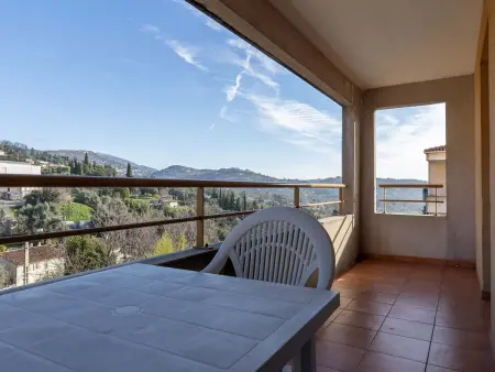 Location appartement à Grasse, Virginia