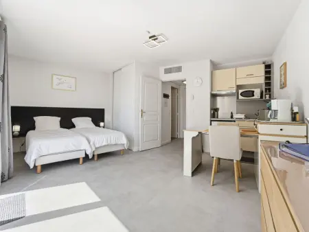 Studio Virginia 28 m² avec balcon à Grasse : photo 3