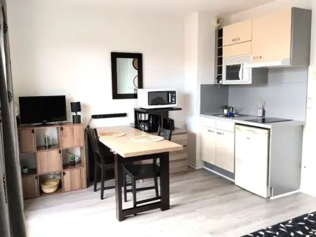 Studio Virginia 22 m² avec balcon vue piscine, Grasse : photo 2