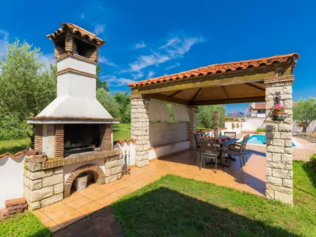 Maison 5 personnes avec piscine à Umag : photo 2