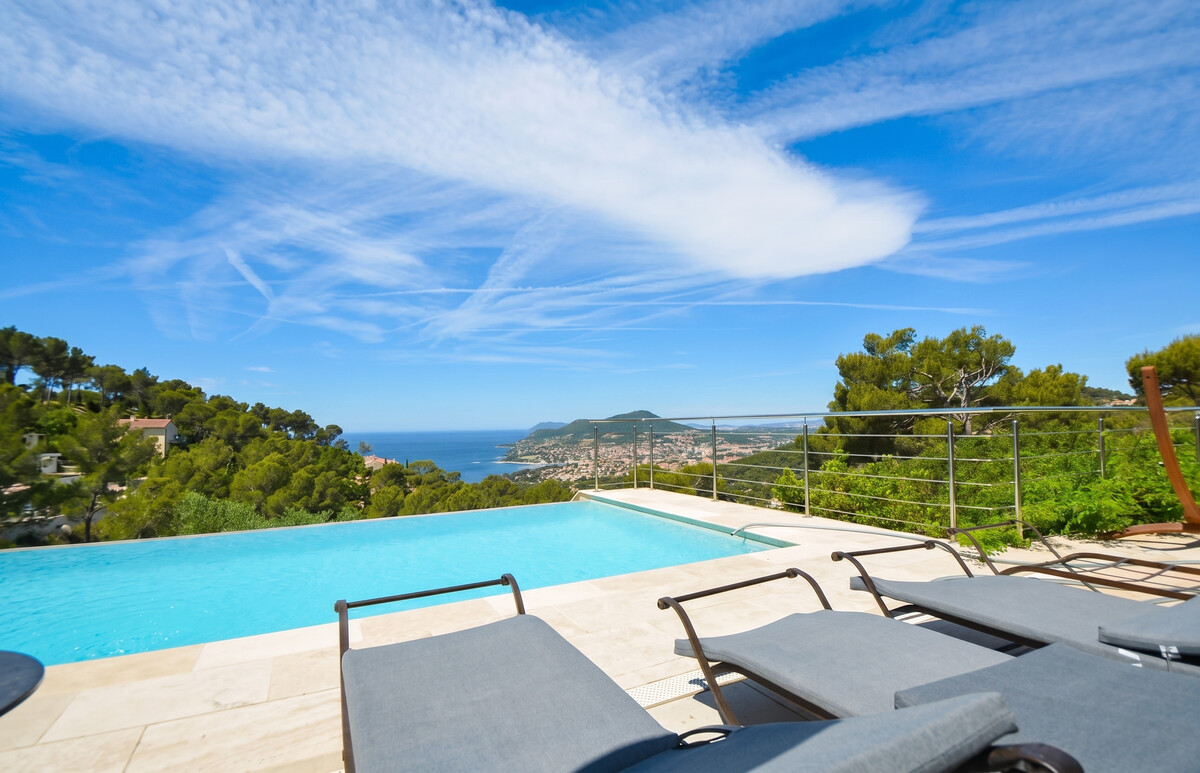 Rez-de-villa 150 m² avec piscine privée et sauna à Carqueiranne - Photo 11