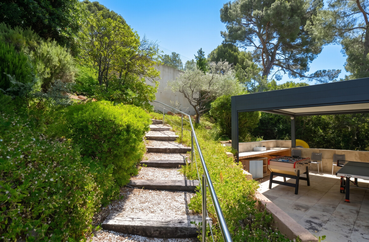 Rez-de-villa 150 m² avec piscine privée et sauna à Carqueiranne - Photo 29