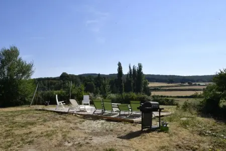 Location maison à Le Puley, Le Puley est un petit village paisible situé au cœur de la Bourgogne.