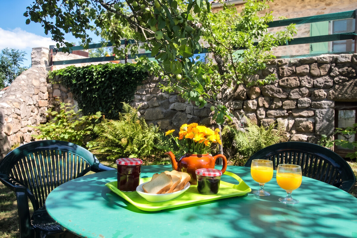 Maison 150 m² avec jardin clôturé à Saint-Pal-de-Chalencon - Photo 11