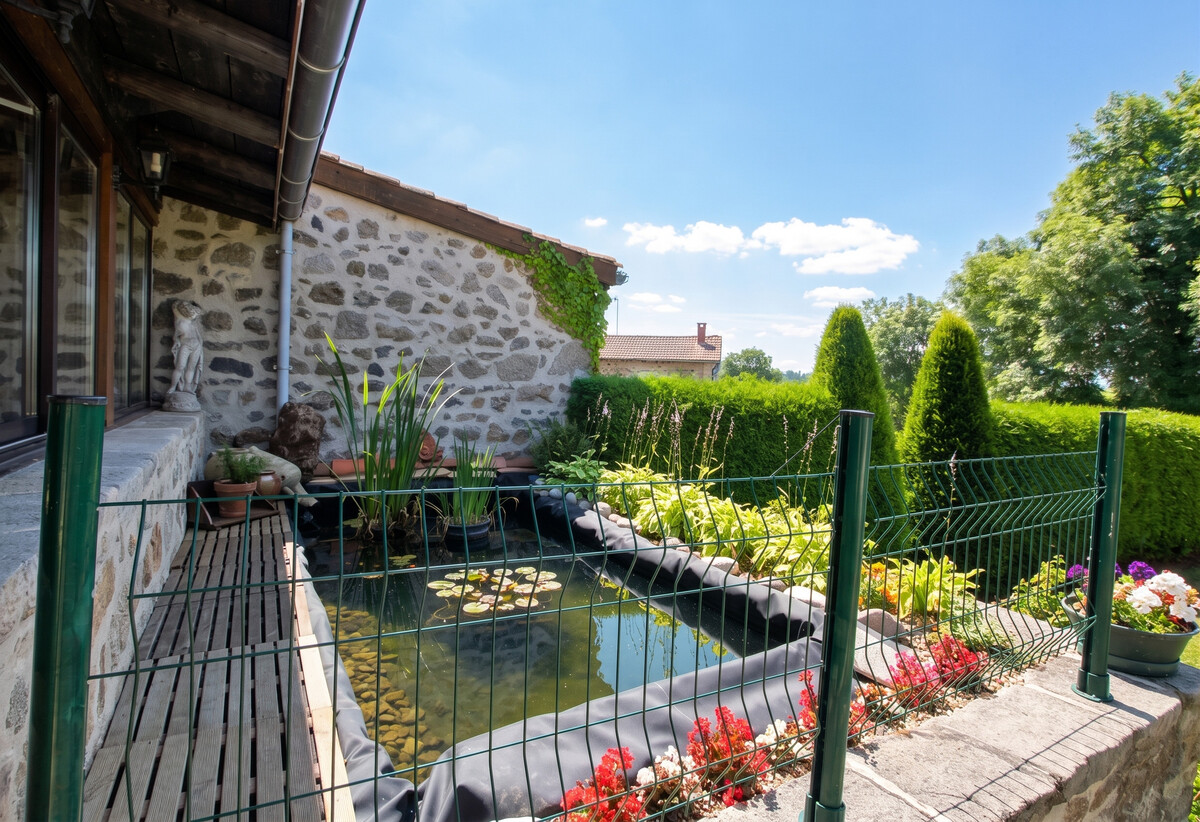 Maison 150 m² avec jardin clôturé à Saint-Pal-de-Chalencon - Photo 15