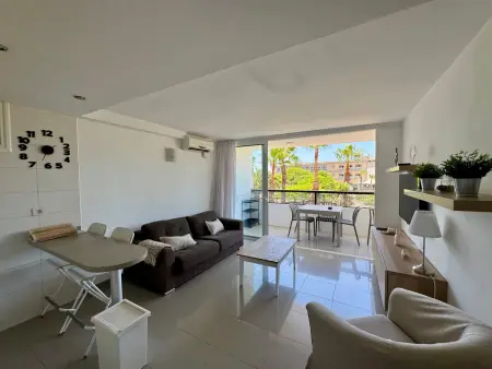 Appartement vue mer à 50 m de la plage : photo 10