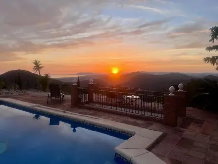Grande villa vue mer - 6 pers., Gite 6 personnes à Cómpeta - Photo 2