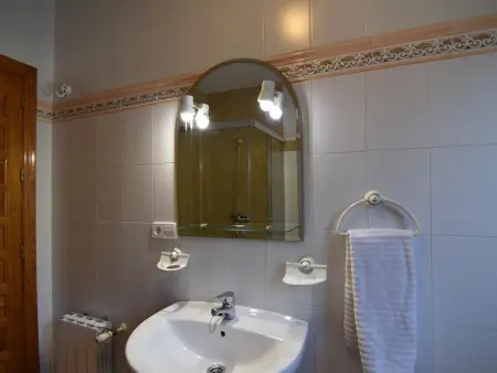 Villa vue imprenable, piscine privée - 4 pers., Gite 4 personnes à Sayalonga - Photo 23