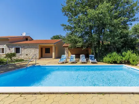 Erminia – Maison avec piscine privée à Svetvinčenat : photo 2