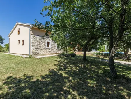 Erminia – Maison avec piscine privée à Svetvinčenat : photo 8