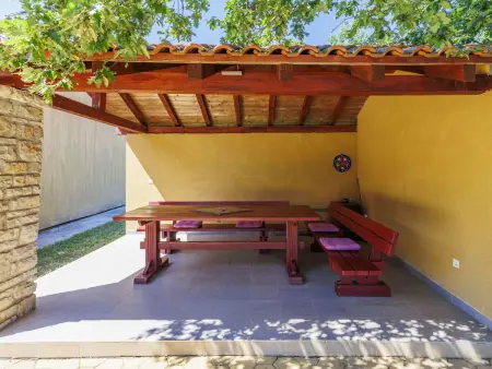 Erminia – Maison avec piscine privée à Svetvinčenat : photo 11