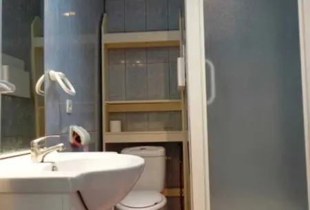 Appartement lumineux près de Cassen, 30 m², avec parking - Photo 6
