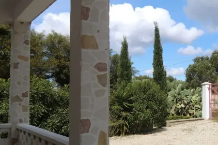 Maison 8 pers. à 1 km de la plage, San Pietro i. Bevagna : photo 4
