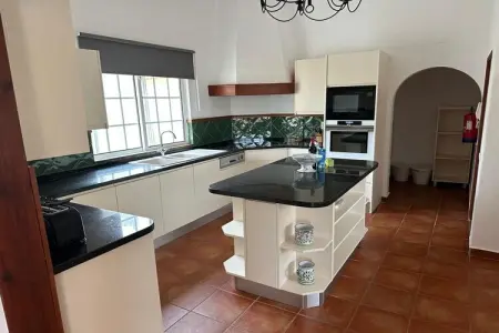 Maison 5 chambres avec piscine à Almancil : photo 13