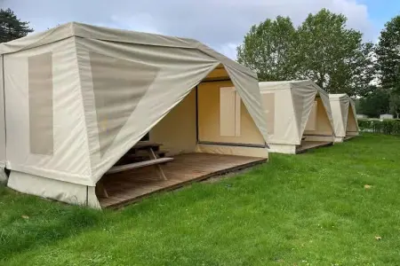 Location tente à Rijkevorsel, Tente de glamping Cozy Coco Sweet pour 4 personnes
