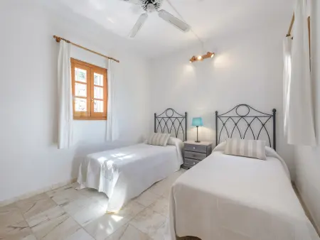 Villa avec piscine privée et climatisation, Villa 8 personnes à Sant Joan de Labritja - Photo 11