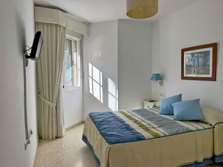 Appartement 90 m² front de plage, 2 ch., 4 pers. : photo 16