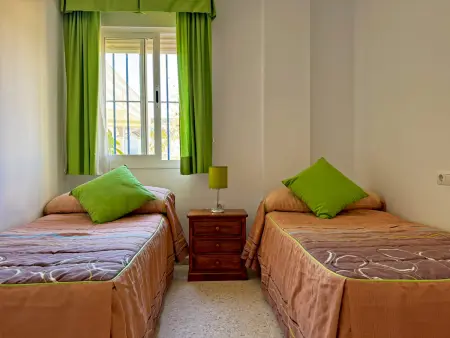 Appartement 90 m² front de plage, 2 ch., 4 pers. : photo 17