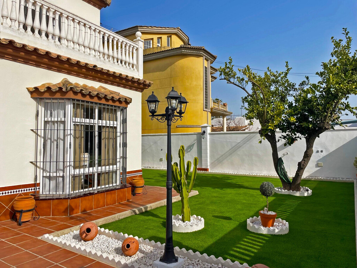 Maison 165m² avec jardin, clim et parking à El Puerto - Photo 35
