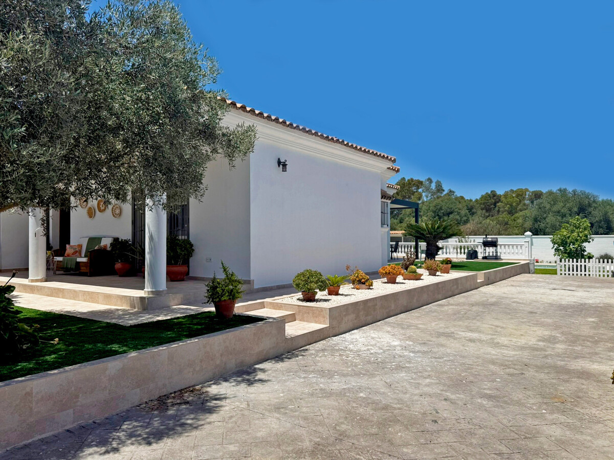 Villa 900m² piscine privée, 8 pers. à Puerto de Santa María - Photo 8