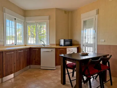 Villa 4 chambres avec climatisation et jardin - 8 pers. : photo 7