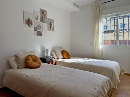 Villa 4 chambres avec climatisation et jardin - 8 pers. : photo 8