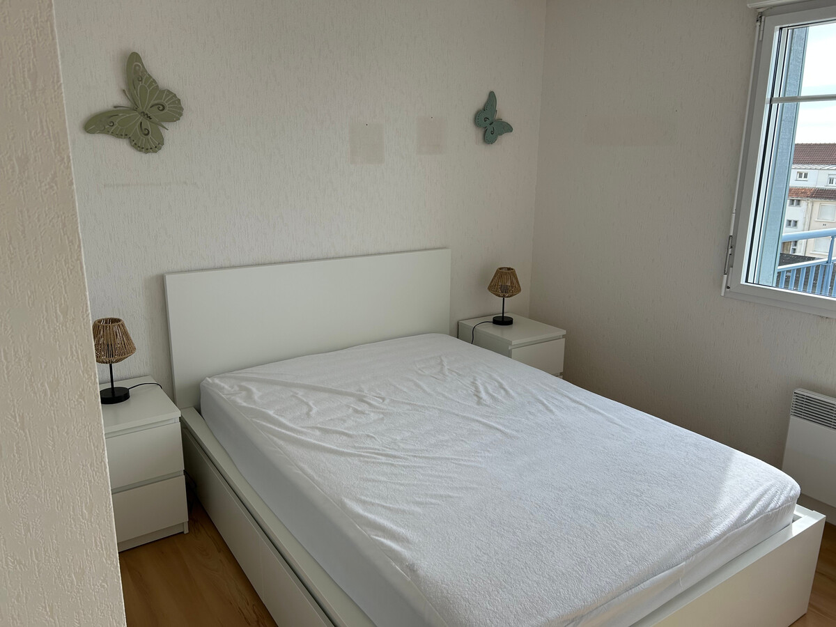 Appartement 2 chambres, balcon 13 m² à 200m de la plage - Photo 7