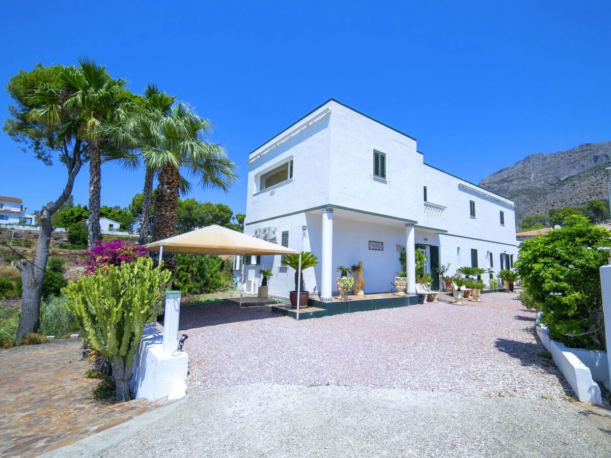 Castillo – Maison 5 chambres avec piscine couverte - Photo 3