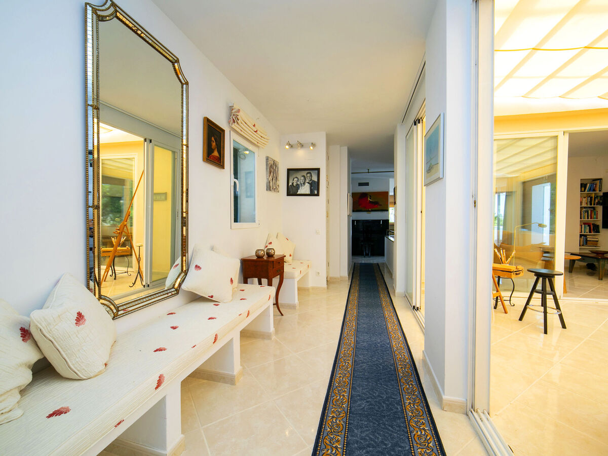 Castillo – Maison 5 chambres avec piscine couverte - Photo 12