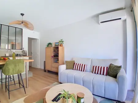 Studio 39 m² avec balcon vue mer à Cagnes-sur-Mer : photo 6