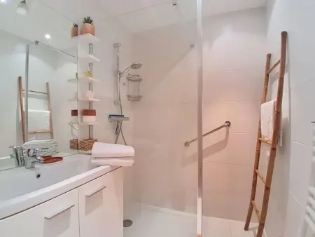 Studio 39 m² avec balcon vue mer à Cagnes-sur-Mer : photo 15