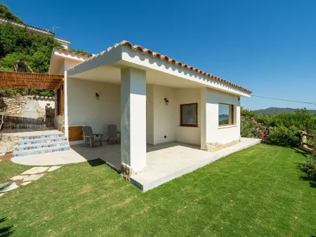 MiraRei, maison moderne face à la mer à Costa Rei : photo 1
