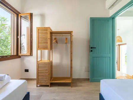 MiraRei, maison moderne face à la mer à Costa Rei : photo 17