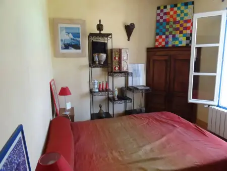 Villa avec piscine privée chauffée à Beauvoisin, 2 chambres : photo 9