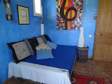 Villa avec piscine privée chauffée à Beauvoisin, 2 chambres : photo 12