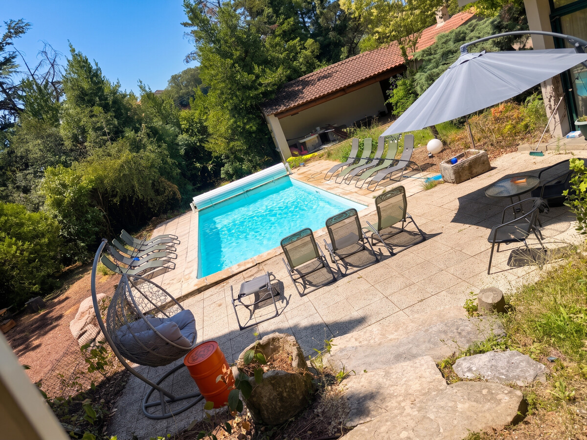 Maison 100m² avec piscine partagée à Saint-Hilaire-de-Brethmas - Photo 6