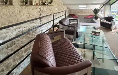Maison 5 chambres avec piscine intérieure à Bourdic : photo 2