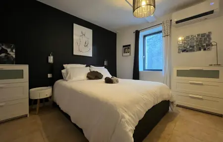 Maison 5 chambres avec piscine intérieure à Bourdic : photo 12