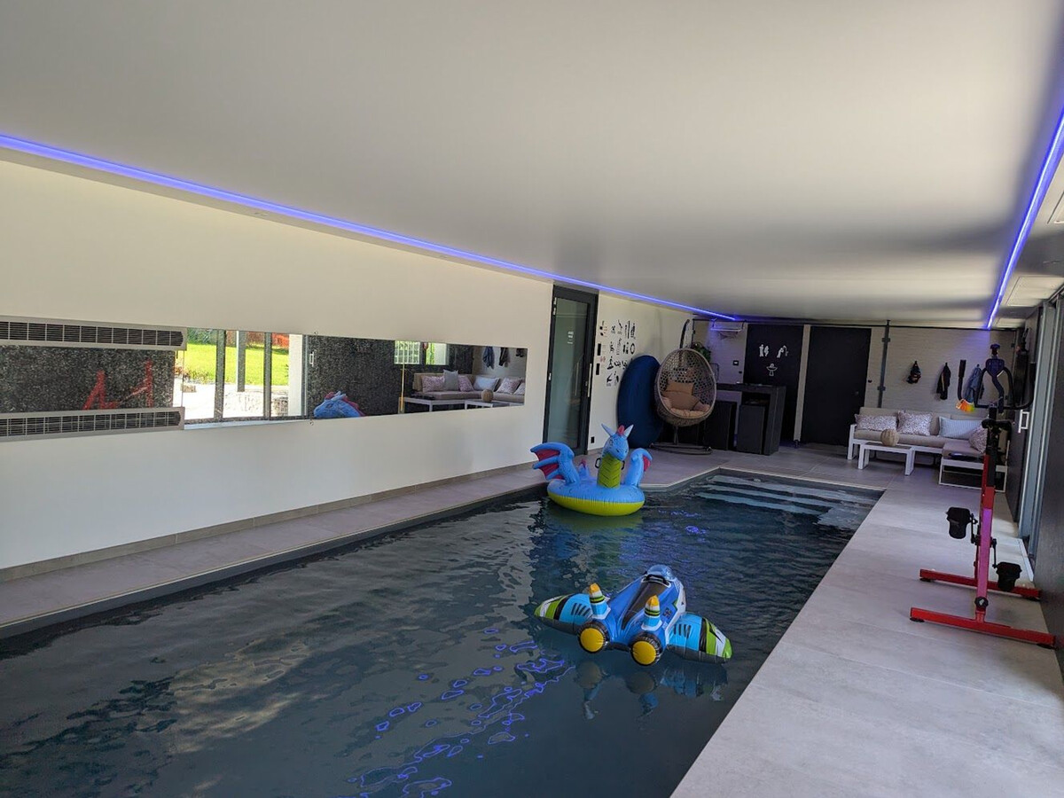 Gîte plain-pied à Jeanménil avec piscine intérieure - Photo 6