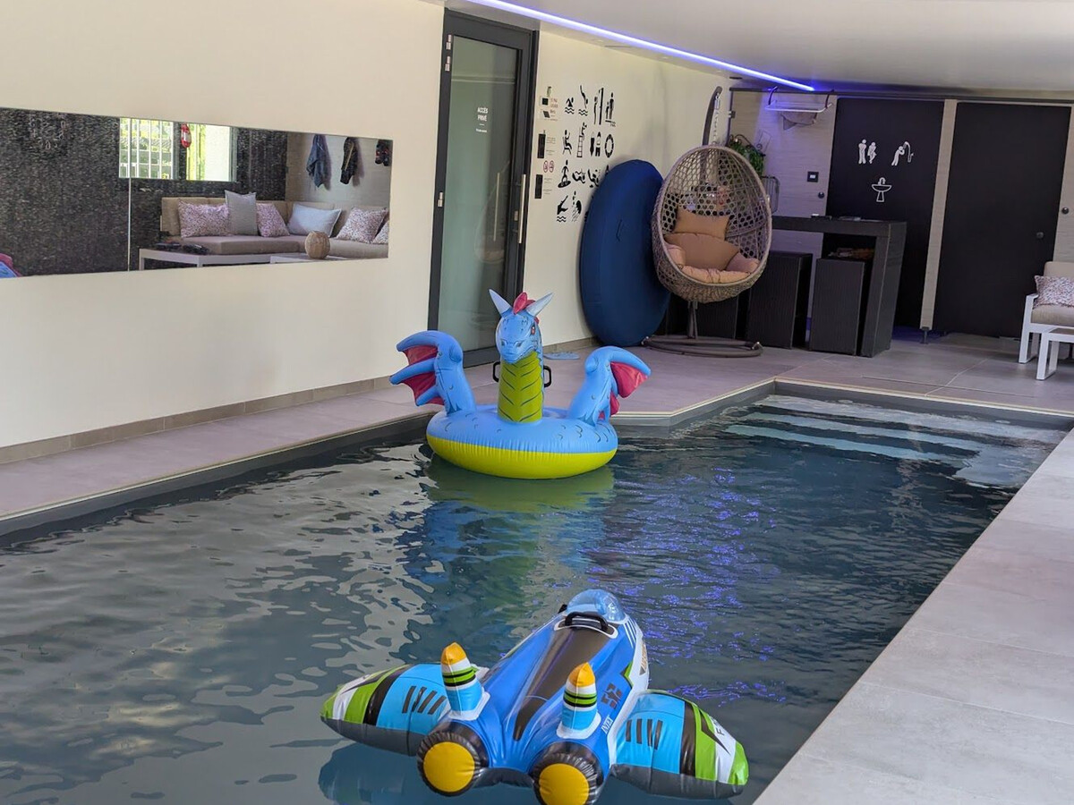 Gîte plain-pied à Jeanménil avec piscine intérieure - Photo 14