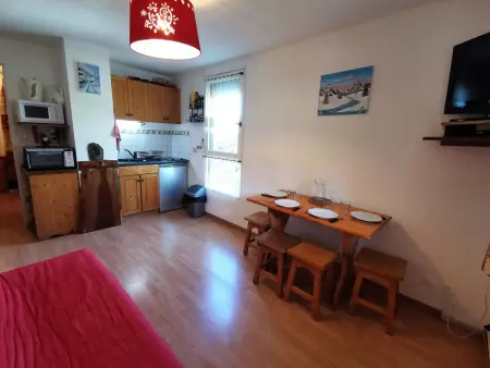 Studio cabine 4 pers. aux Adrets - 20m des pistes : photo 3