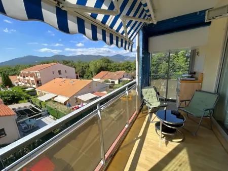 Studio cabine climatisé avec loggia et parking privé : photo 1