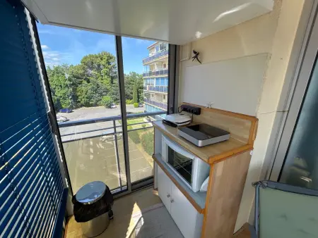 Studio cabine climatisé avec loggia et parking privé : photo 4